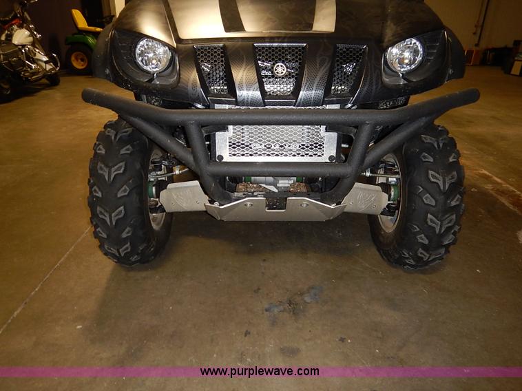 image for item AV9746 Rhino YXR700FI Special Edition UTV