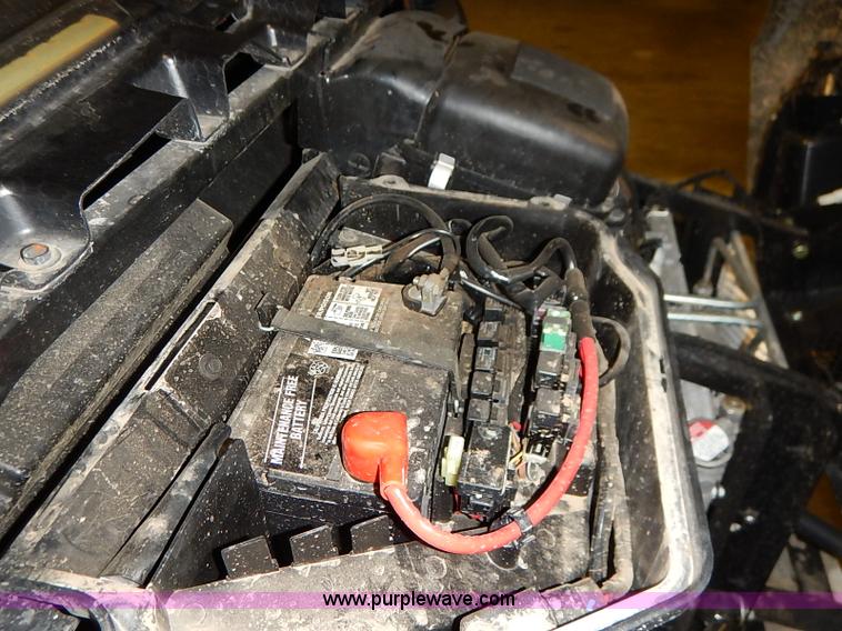 image for item AV9746 Rhino YXR700FI Special Edition UTV