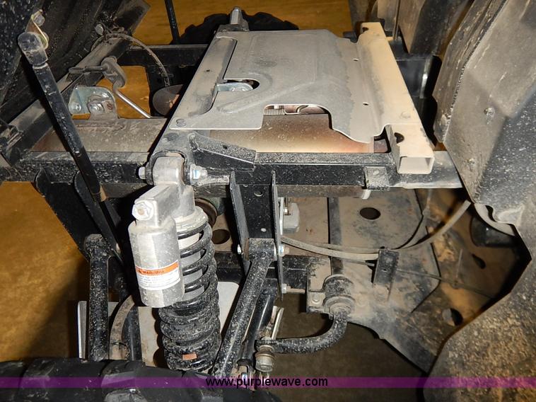 image for item AV9746 Rhino YXR700FI Special Edition UTV