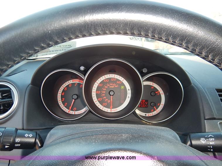 image for item I5215 2004 Mazda 3