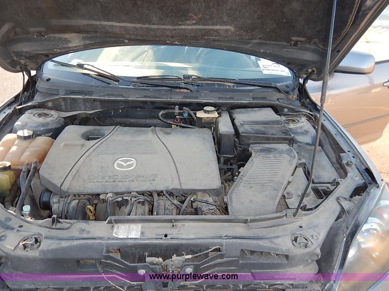 image for item I5215 2004 Mazda 3