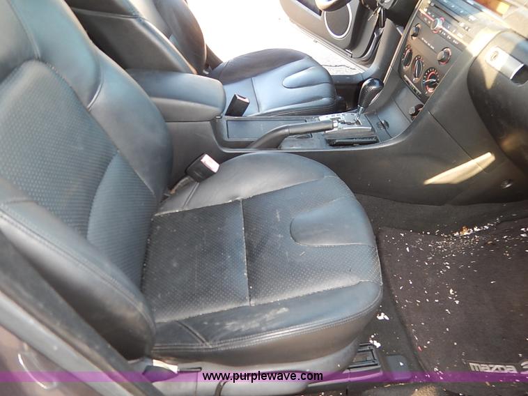 image for item I5215 2004 Mazda 3