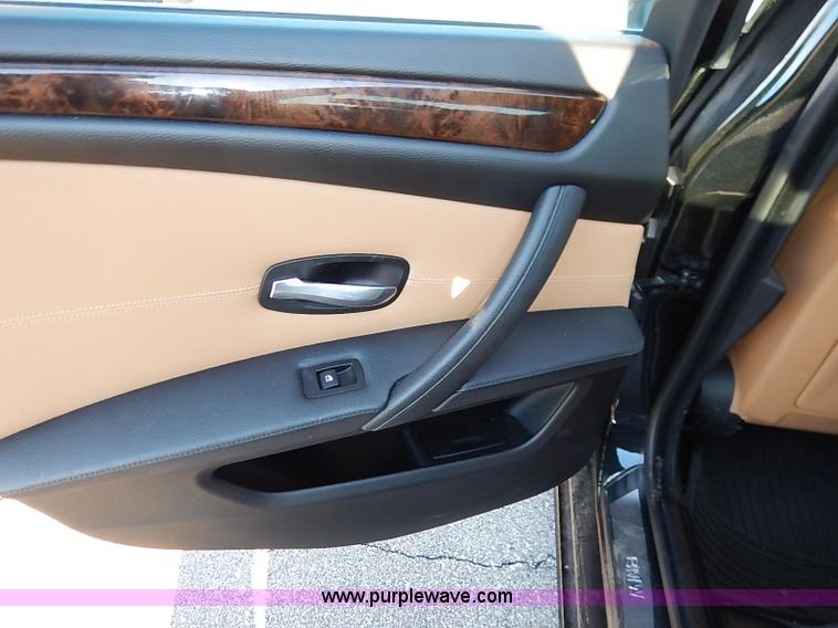 image for item I5222 2010 BMW 528xi