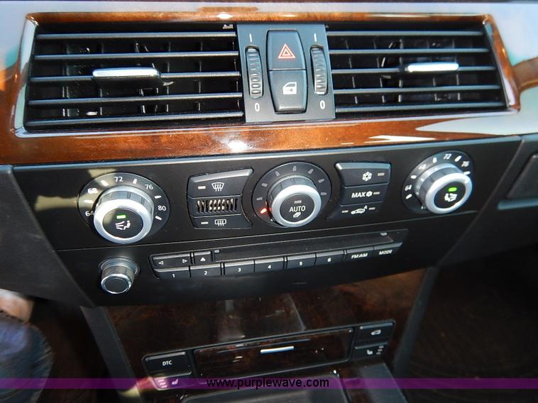 image for item I5222 2010 BMW 528xi