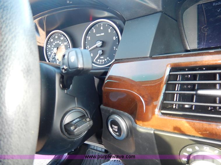 image for item I5222 2010 BMW 528xi