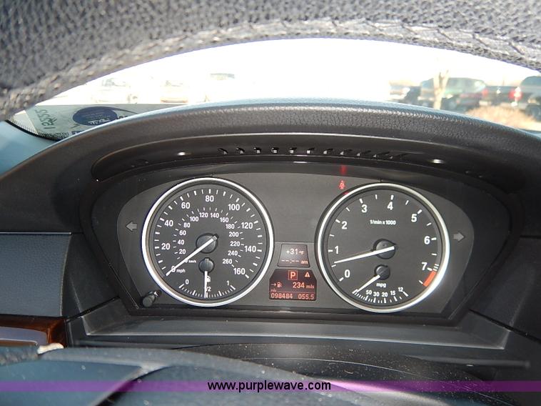 image for item I5222 2010 BMW 528xi