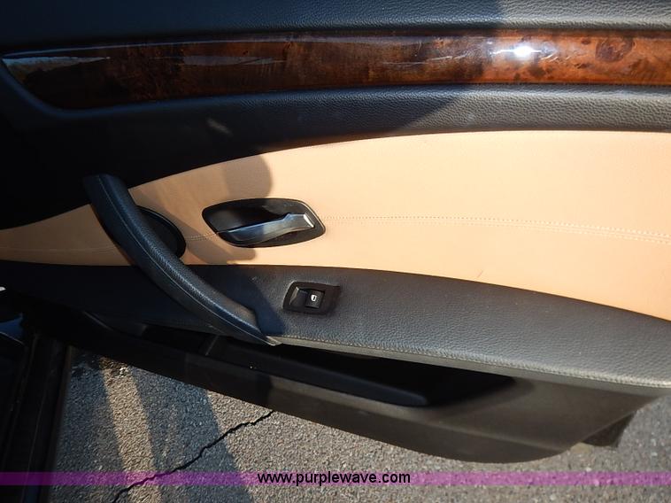 image for item I5222 2010 BMW 528xi