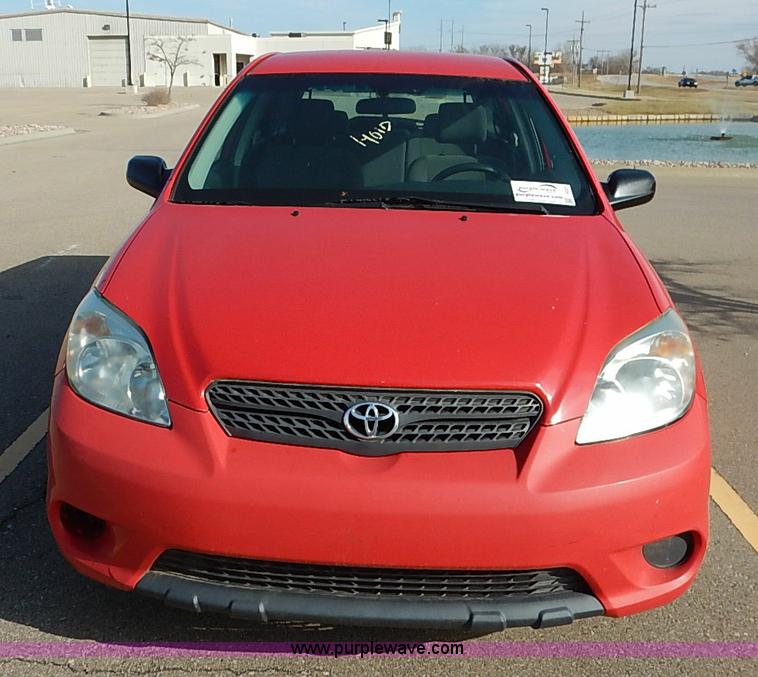 image for item I5223 2005 Toyota Matrix
