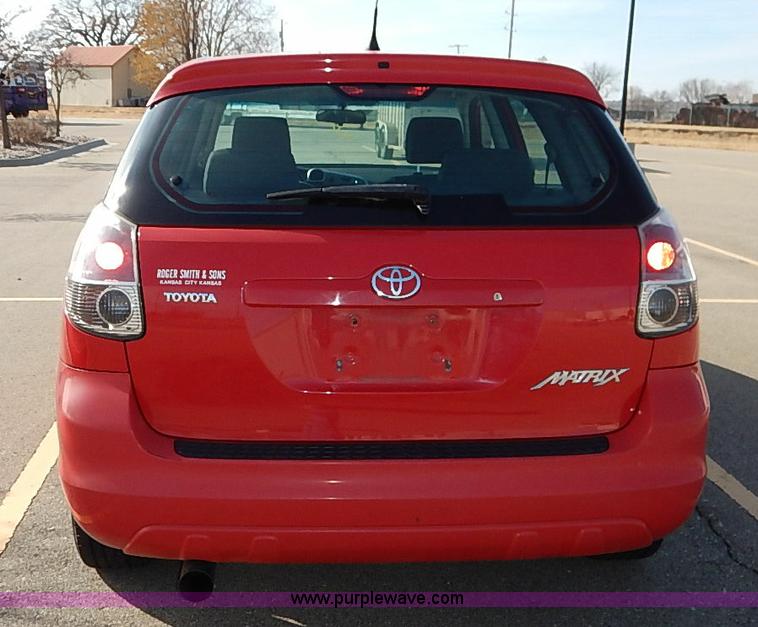 image for item I5223 2005 Toyota Matrix