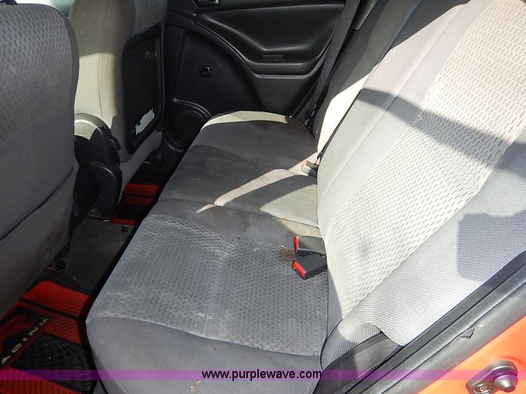 image for item I5223 2005 Toyota Matrix