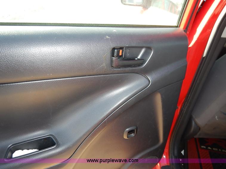 image for item I5223 2005 Toyota Matrix