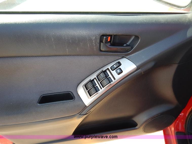 image for item I5223 2005 Toyota Matrix