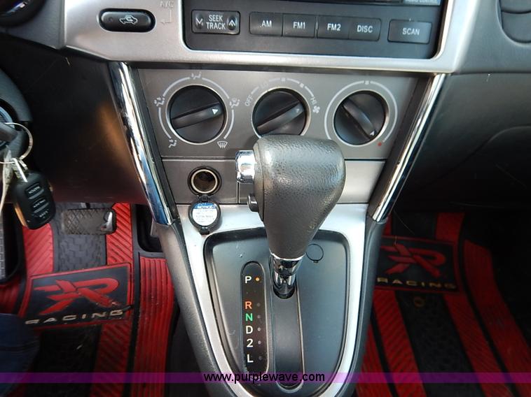 image for item I5223 2005 Toyota Matrix