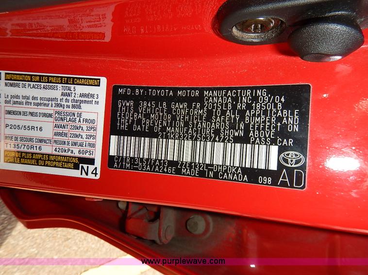 image for item I5223 2005 Toyota Matrix