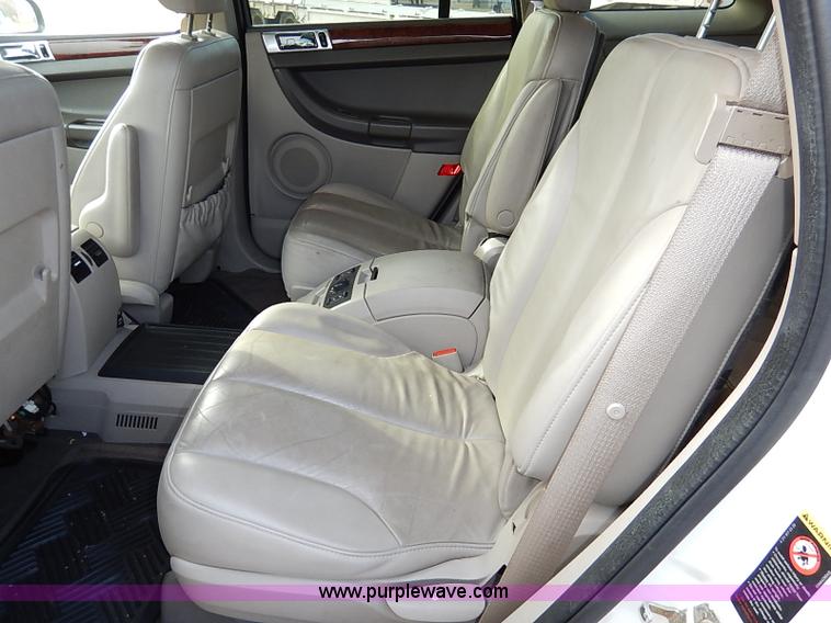 image for item I5232 2005 Chrysler Pacifica Touring