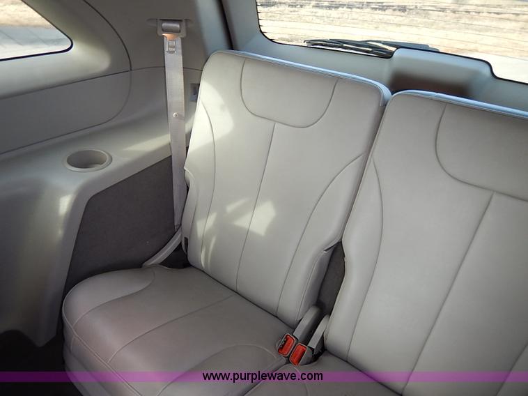 image for item I5232 2005 Chrysler Pacifica Touring