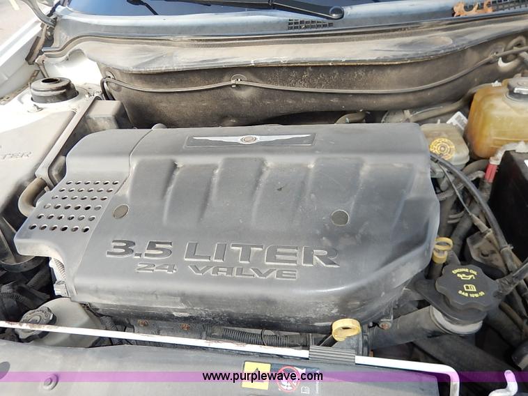 image for item I5232 2005 Chrysler Pacifica Touring