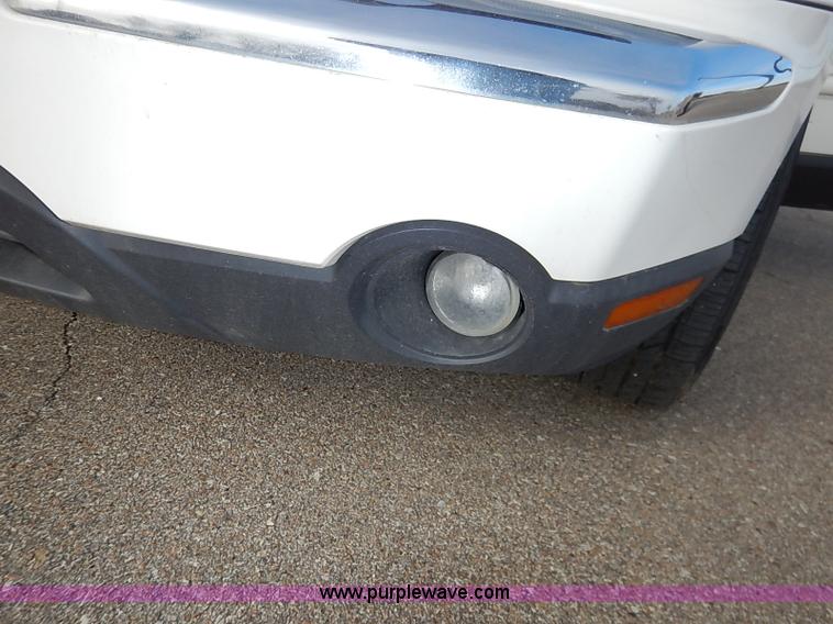 image for item I5232 2005 Chrysler Pacifica Touring