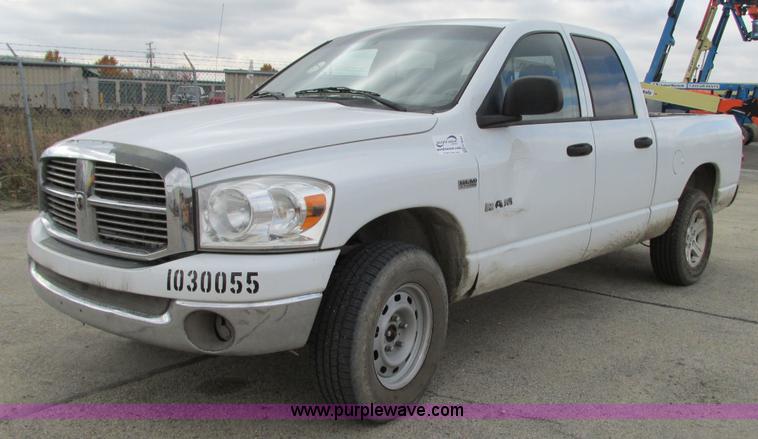 image for item G9081 2008 Dodge Ram 1500 Quad Cab pickup truck