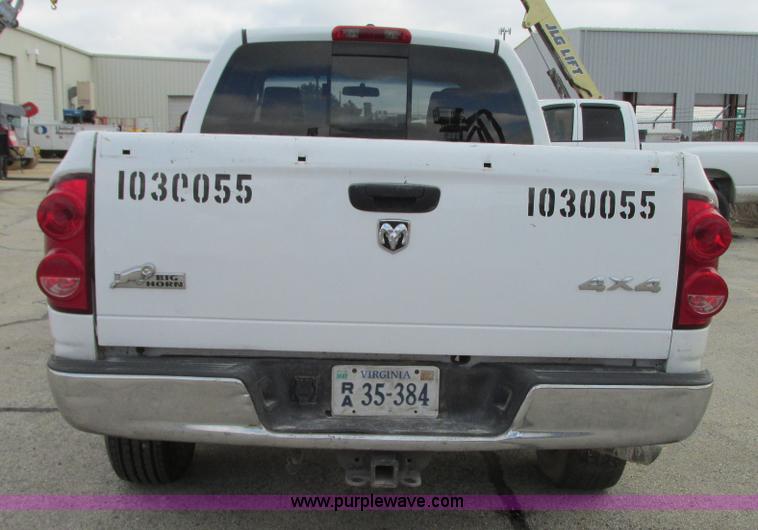image for item G9081 2008 Dodge Ram 1500 Quad Cab pickup truck