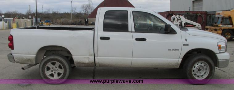 image for item G9081 2008 Dodge Ram 1500 Quad Cab pickup truck