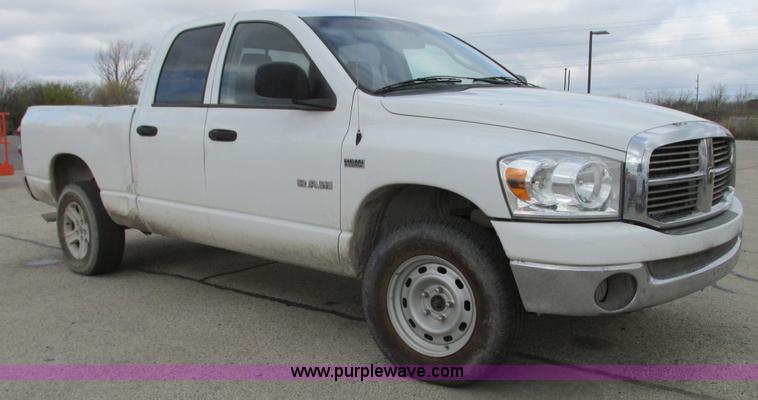 image for item G9081 2008 Dodge Ram 1500 Quad Cab pickup truck