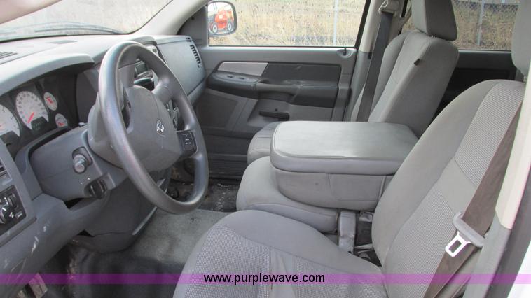 image for item G9081 2008 Dodge Ram 1500 Quad Cab pickup truck