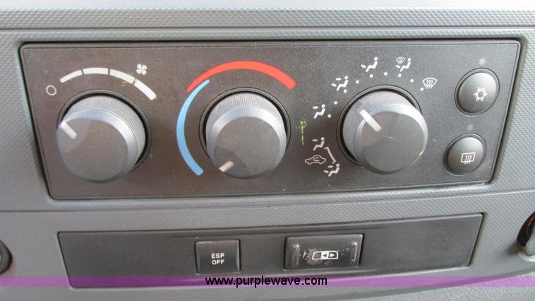 image for item G9081 2008 Dodge Ram 1500 Quad Cab pickup truck