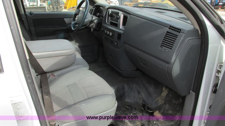 image for item G9081 2008 Dodge Ram 1500 Quad Cab pickup truck