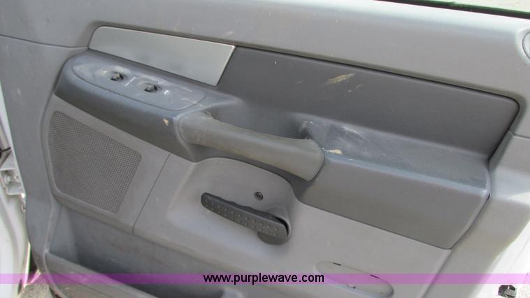 image for item G9081 2008 Dodge Ram 1500 Quad Cab pickup truck