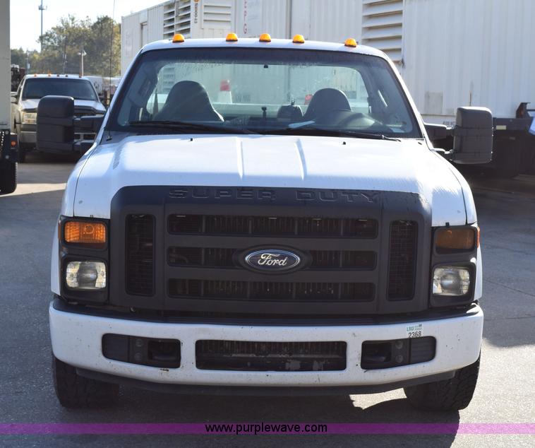 image for item I8630 2008 Ford F250 Super Duty XL utility truck