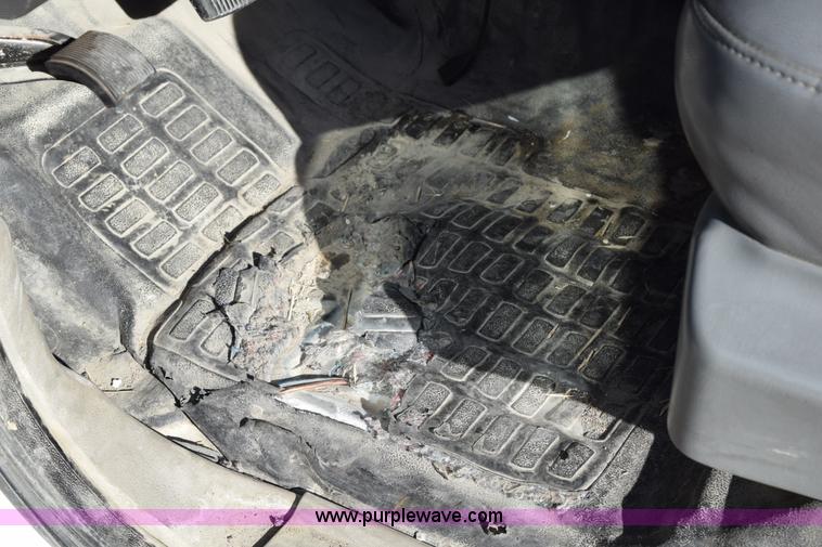 image for item I8630 2008 Ford F250 Super Duty XL utility truck