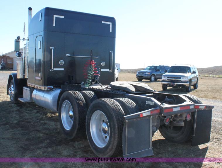 image for item AO9642 1999 Peterbilt 379 semi truck
