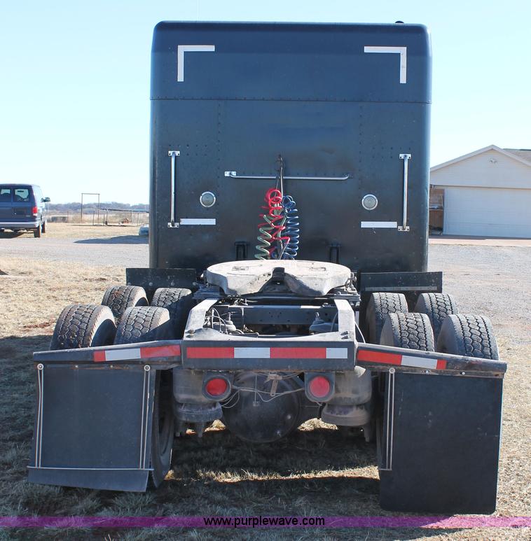 image for item AO9642 1999 Peterbilt 379 semi truck