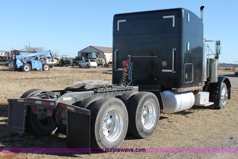 image for item AO9642 1999 Peterbilt 379 semi truck