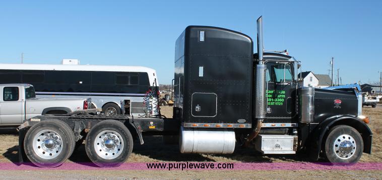 image for item AO9642 1999 Peterbilt 379 semi truck