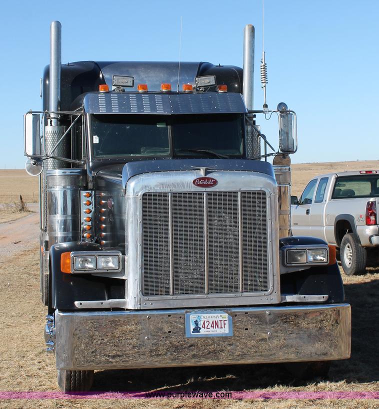 image for item AO9642 1999 Peterbilt 379 semi truck
