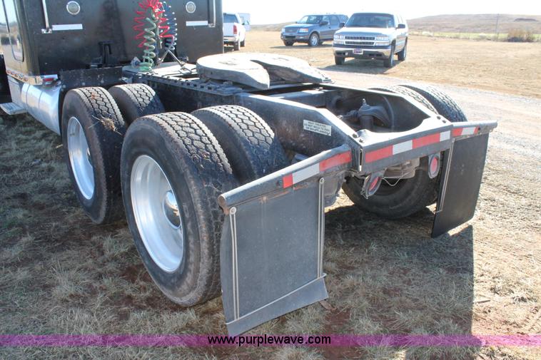 image for item AO9642 1999 Peterbilt 379 semi truck