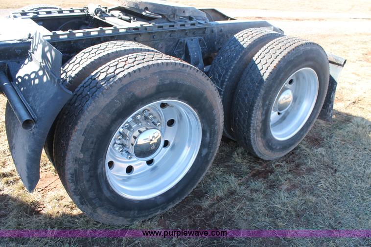 image for item AO9642 1999 Peterbilt 379 semi truck