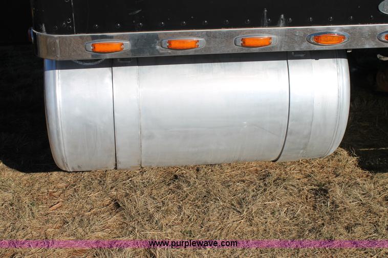 image for item AO9642 1999 Peterbilt 379 semi truck