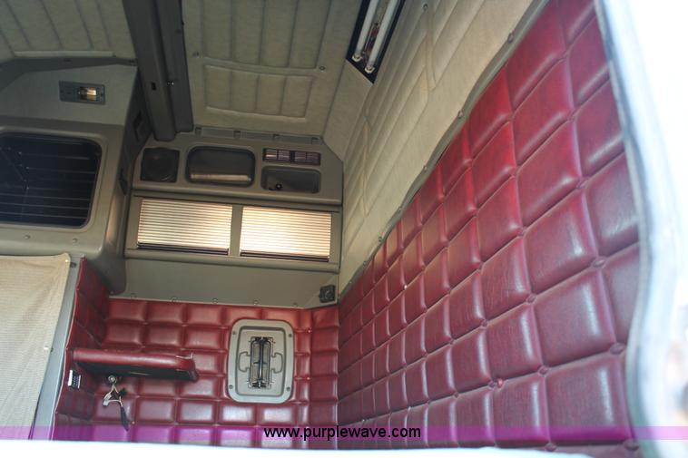 image for item AO9642 1999 Peterbilt 379 semi truck