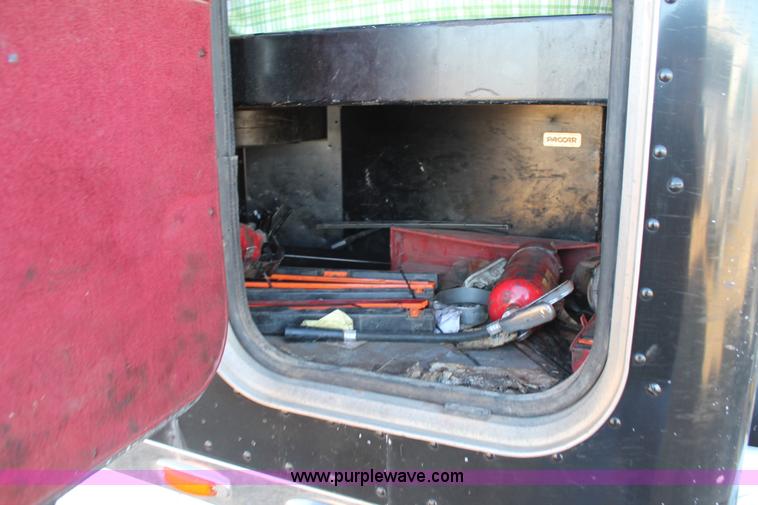 image for item AO9642 1999 Peterbilt 379 semi truck