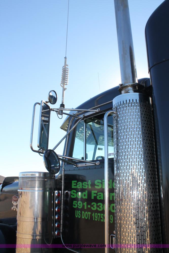 image for item AO9642 1999 Peterbilt 379 semi truck