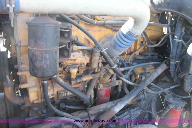 image for item AO9642 1999 Peterbilt 379 semi truck