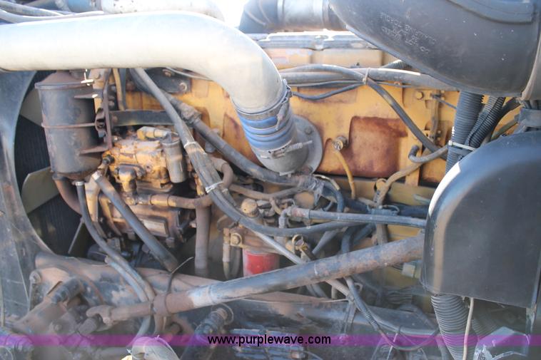 image for item AO9642 1999 Peterbilt 379 semi truck