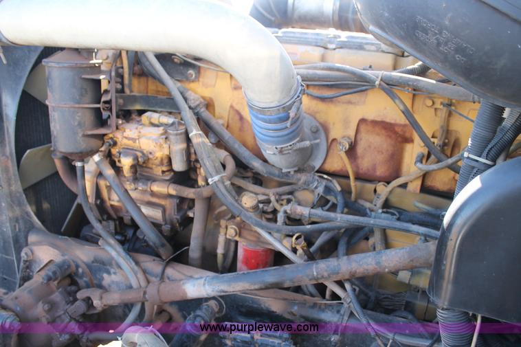 image for item AO9642 1999 Peterbilt 379 semi truck