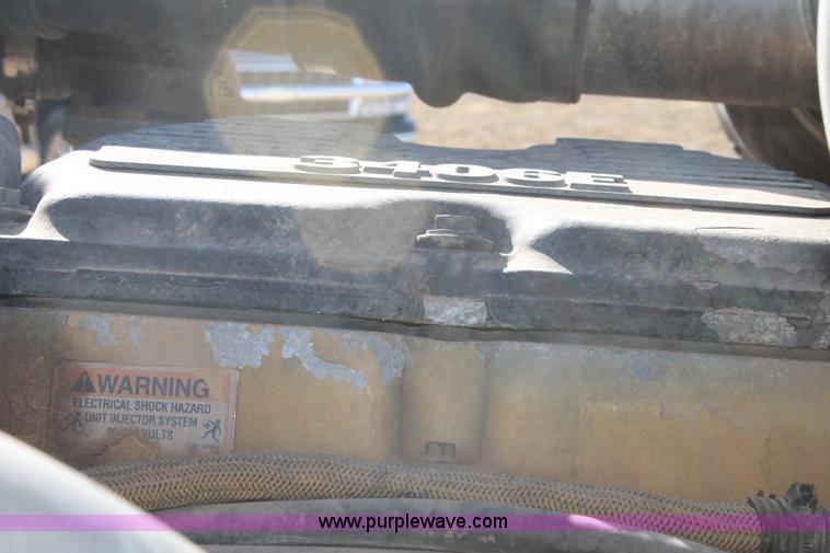 image for item AO9642 1999 Peterbilt 379 semi truck