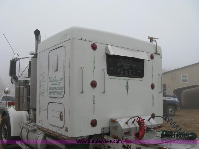 image for item H9352 1997 Kenworth W900 S-Class Severe Duty semi truck