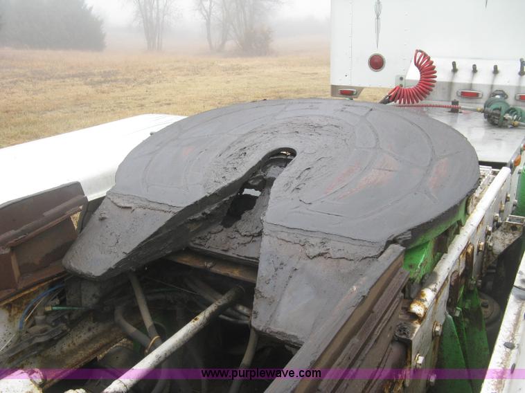 image for item H9352 1997 Kenworth W900 S-Class Severe Duty semi truck