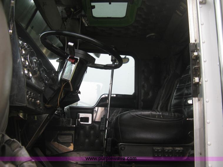 image for item H9352 1997 Kenworth W900 S-Class Severe Duty semi truck